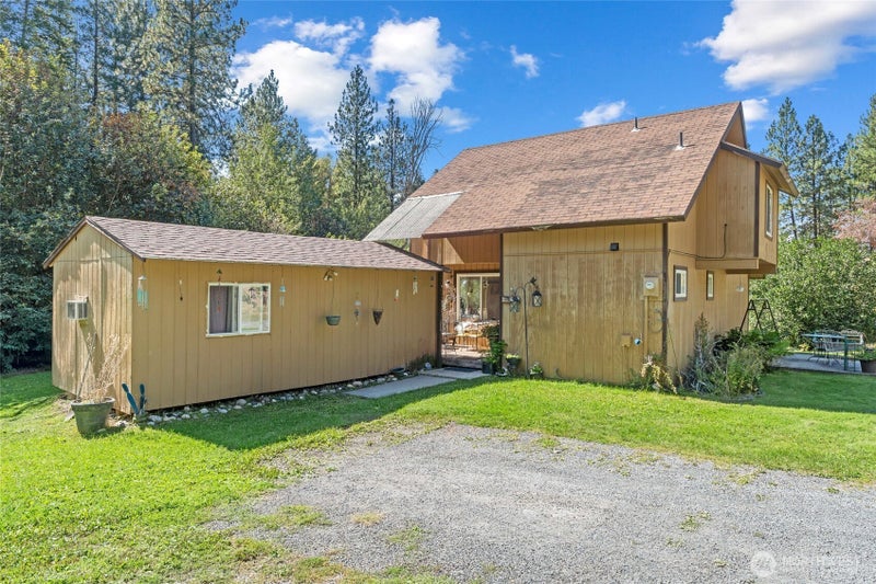 1043 Old Highway 12 Mile Road