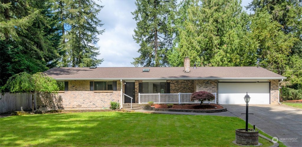 Photo of 16435 239th Avenue SE, Issaquah, WA 98027 (MLS # 2056669)