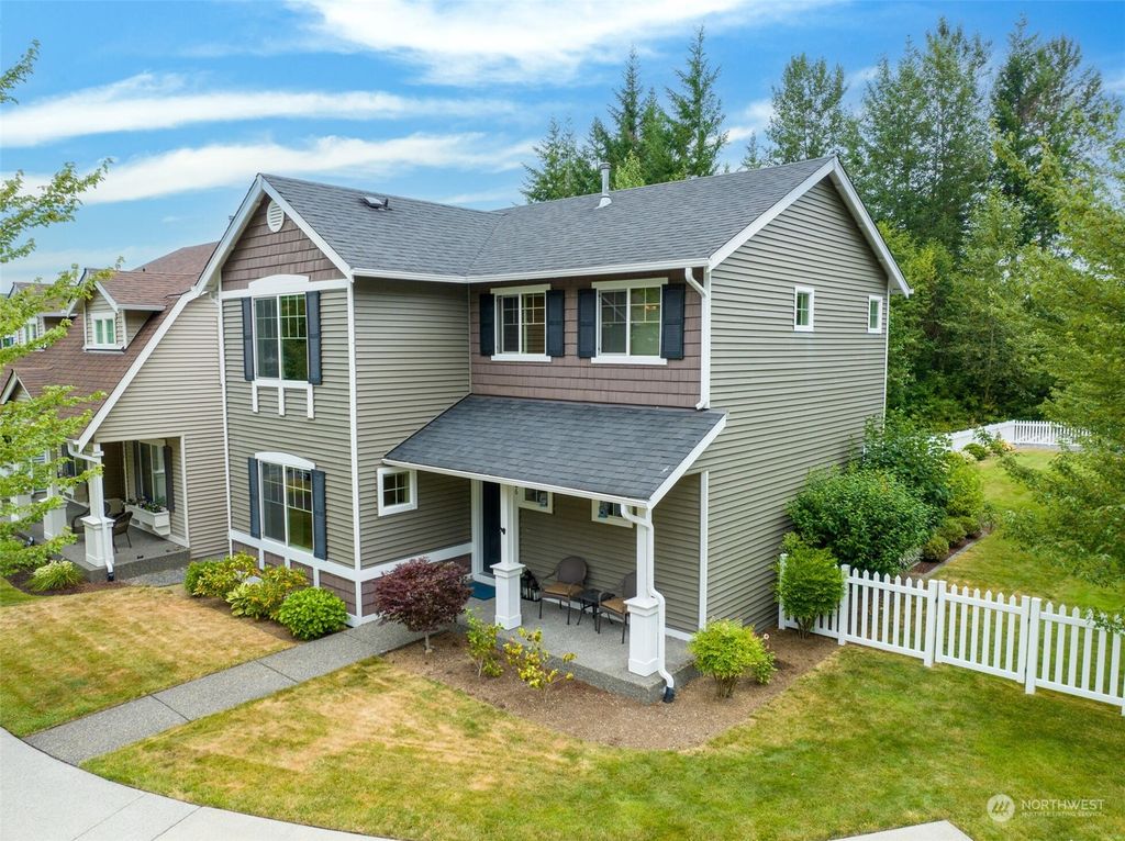 Photo of 9026 Venn Avenue SE, Snoqualmie, WA 98065 (MLS # 2143191)