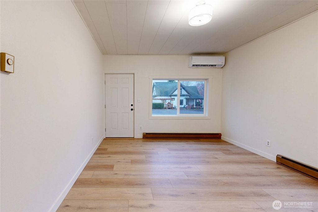 Photo of 1209 Chestnut Street, Milton-Freewater, OR 97862 (MLS # 2458392)