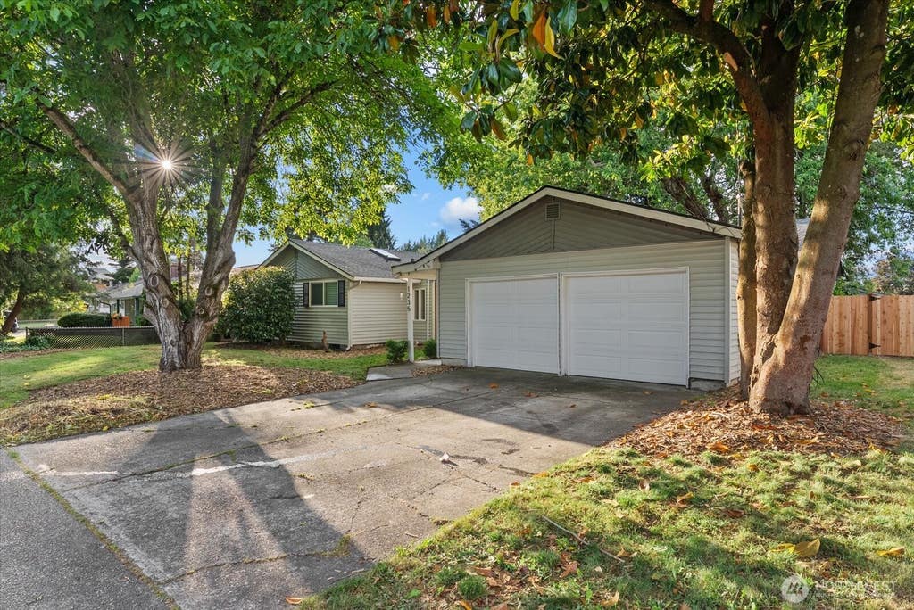 Photo of 1235 23rd Street SE, Auburn, WA 98002 (MLS # 2535329)