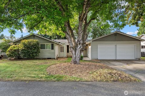 Photo of 1235 23rd Street SE, Auburn, WA 98002 (MLS # 2535329)