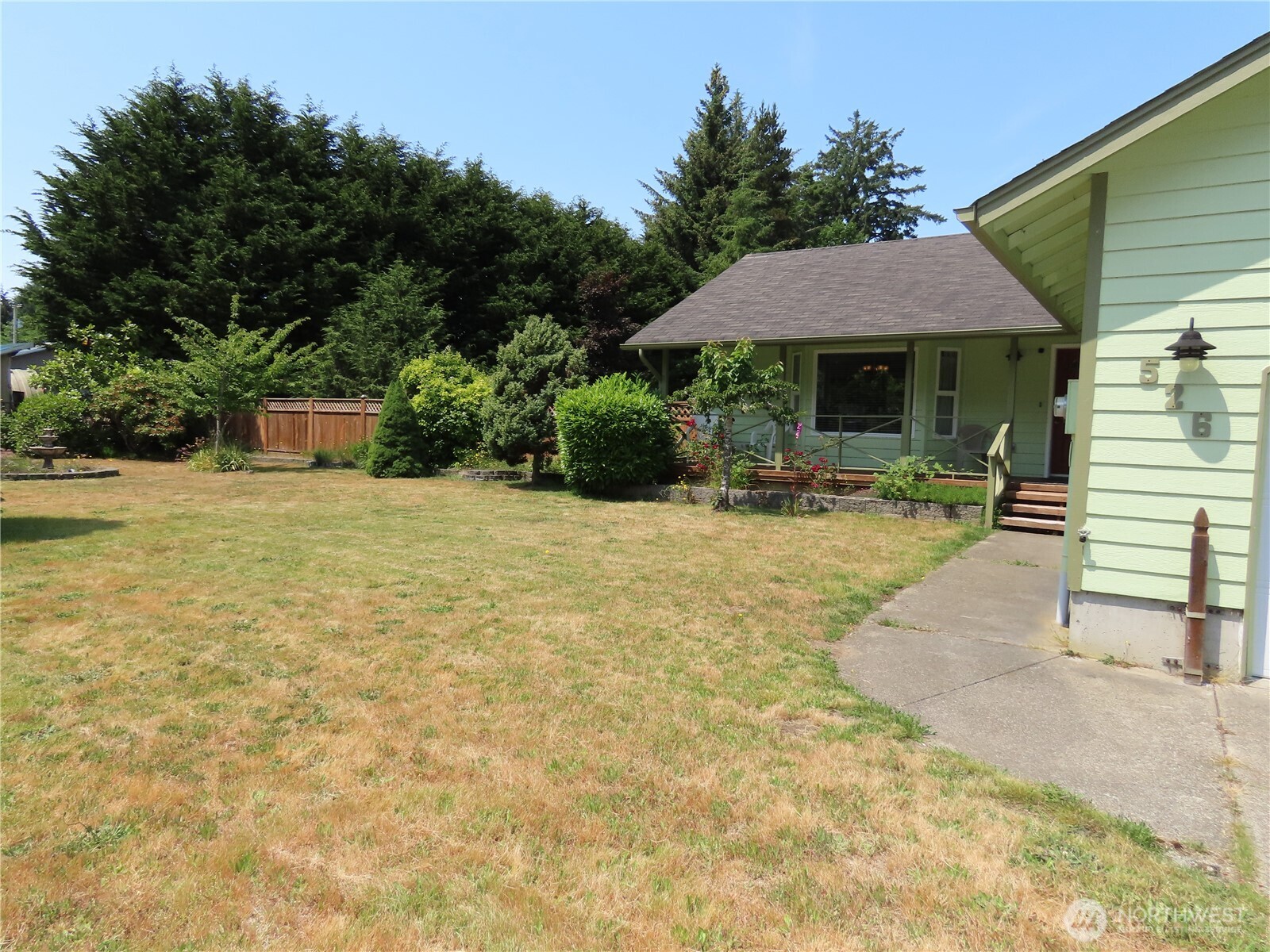 526 W Newell Avenue