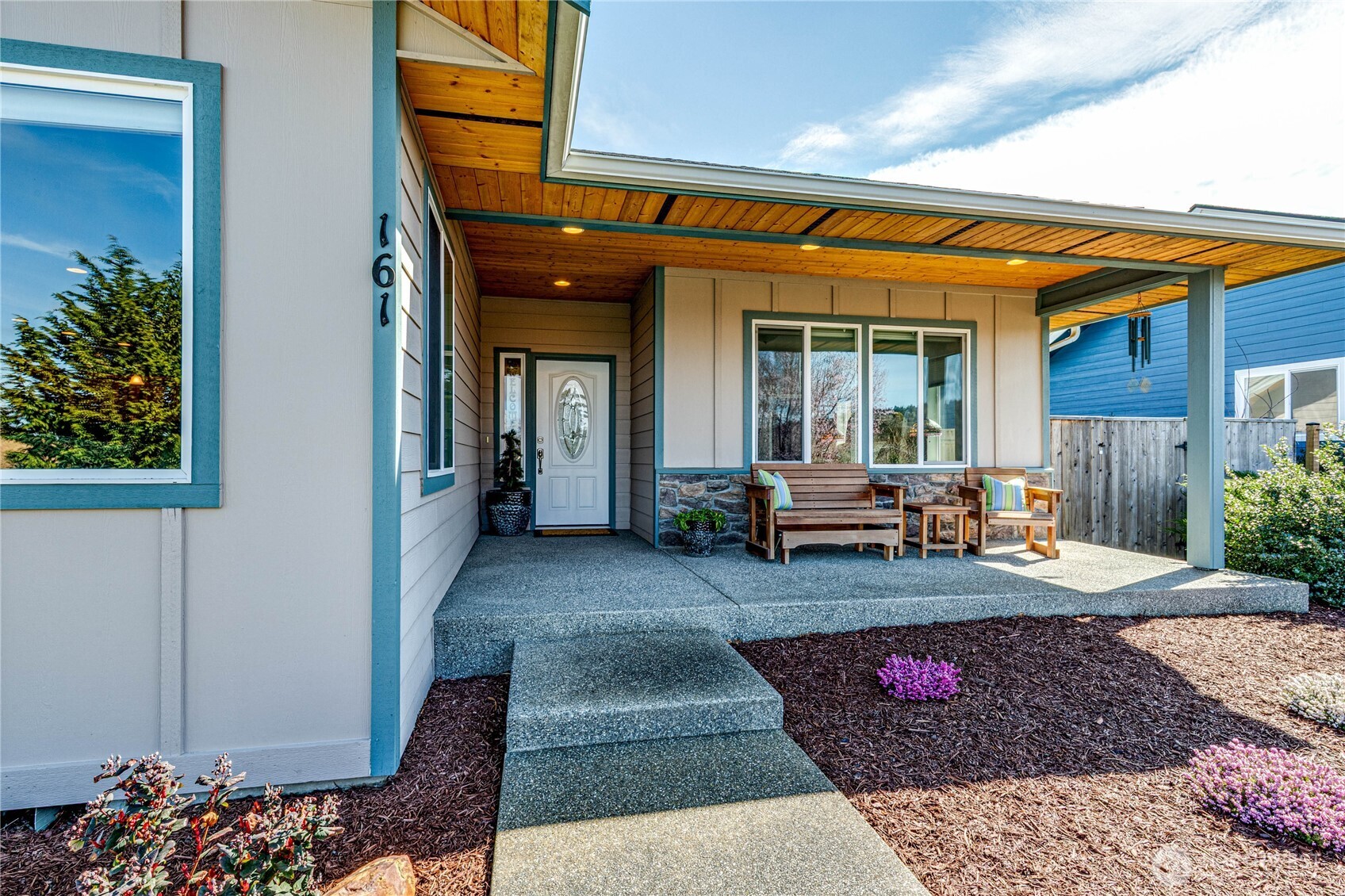 161 Morgison Loop