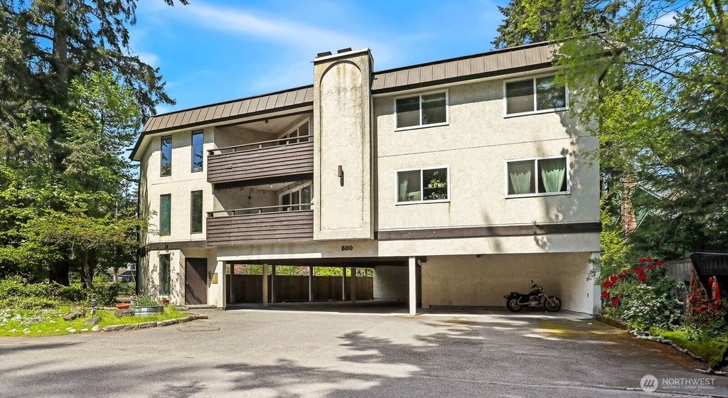 Photo of 500 N 149 Street #201, Shoreline, WA 98133 (MLS # 2416921)