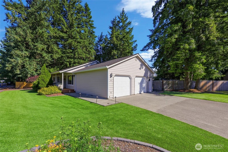 506 Nieland Loop SE