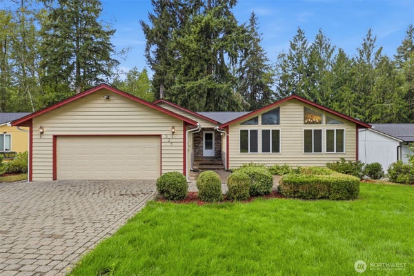325 ROLLINGWOOD DR, KELSO, WA 98626 - Image f72af07b2e48ae112922dc53ffef104f/2462021351