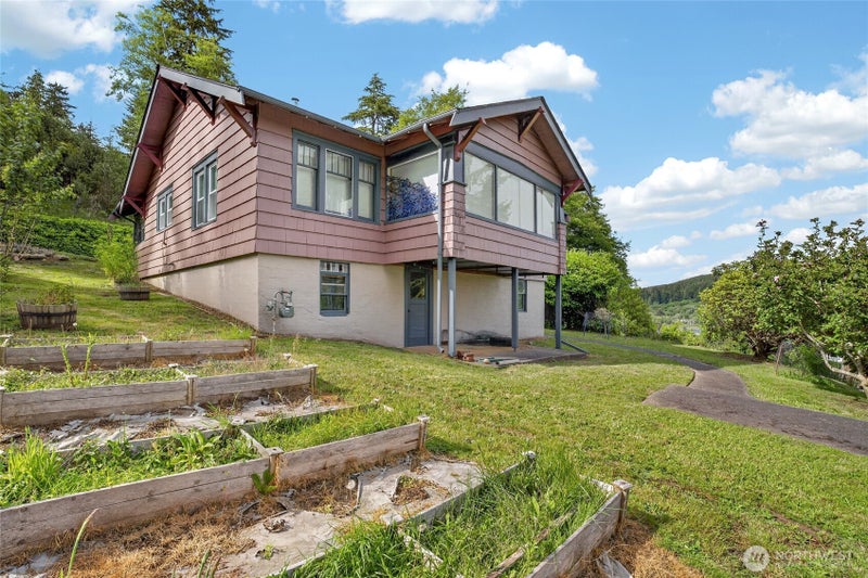 540 View Court