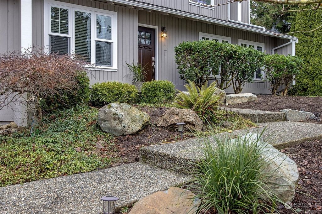 Photo of 16929 SE 41st Street, Bellevue, WA 98008 (MLS # 2322904)