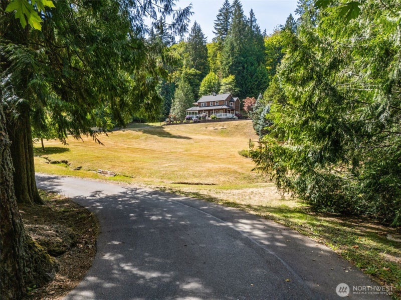 7879 Fletcher Bay Rd. NE