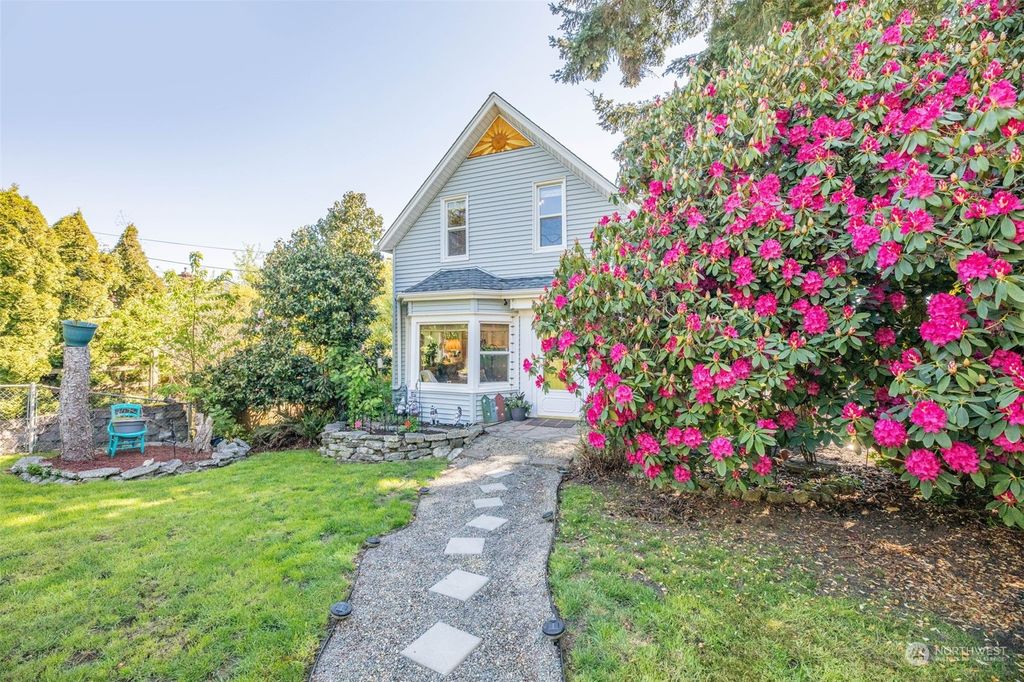 Photo of 3831 Friday Avenue, Everett, WA 98201 (MLS # 2231507)