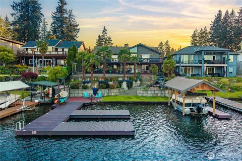Photo of 1601 Tacoma Point Drive E, Lake Tapps, WA 98391 (MLS # 2522773)