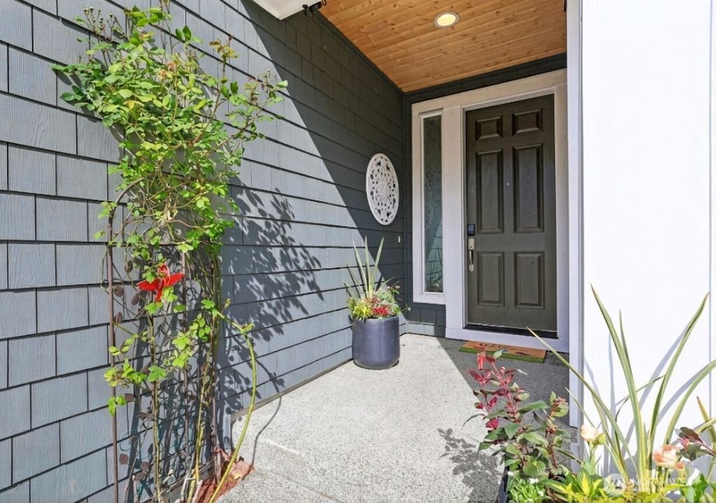 Photo of 19817 35th Drive SE, Bothell, WA 98012 (MLS # 2519164)