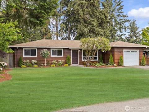 Photo of 418 S 190th Street, Burien, WA 98148 (MLS # 2525860)