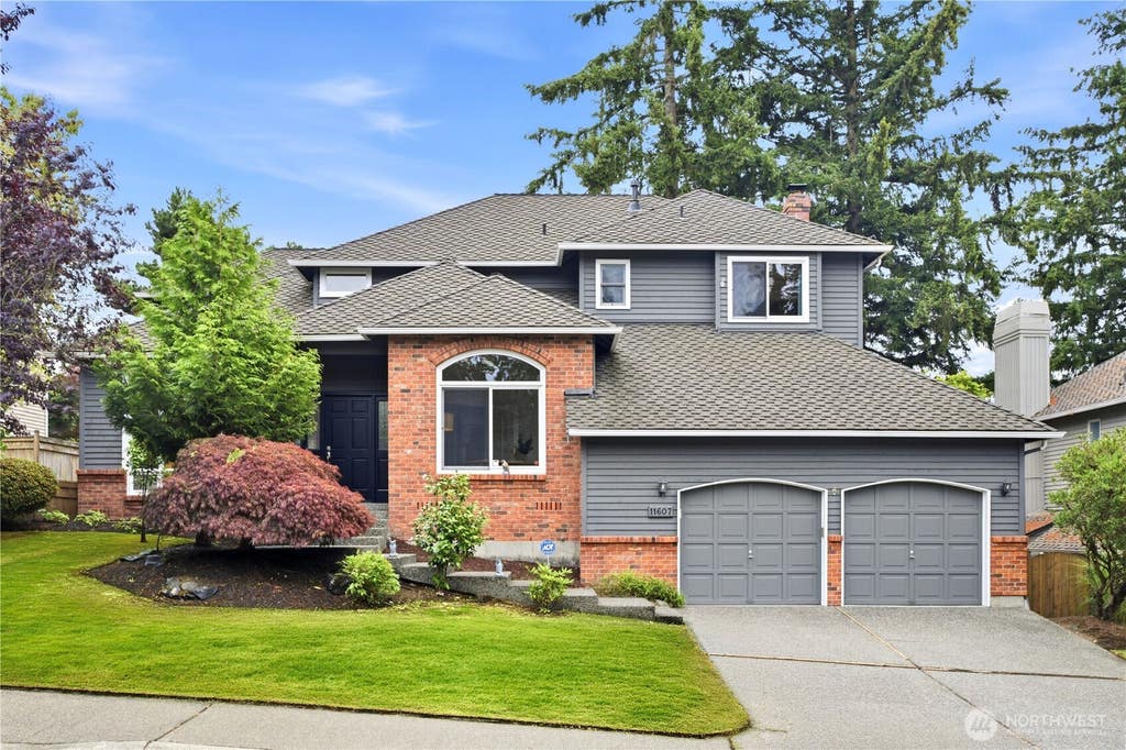 Photo of 11607 SE 77th Place, Newcastle, WA 98056 (MLS # 2551970)