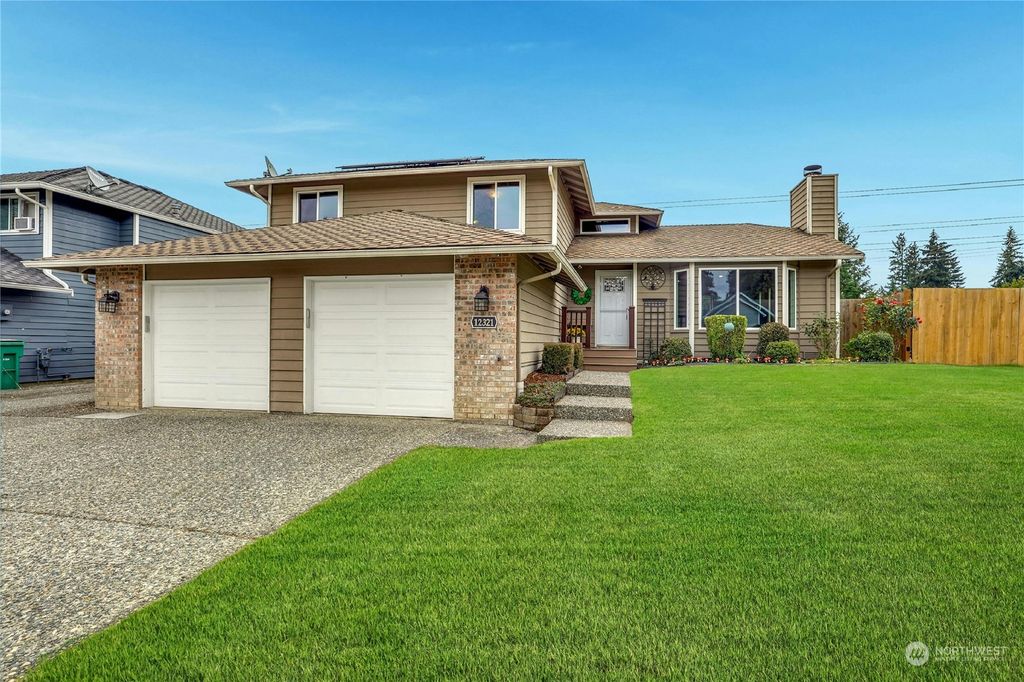 Photo of 12321 45th Avenue SE, Everett, WA 98208 (MLS # 2291852)