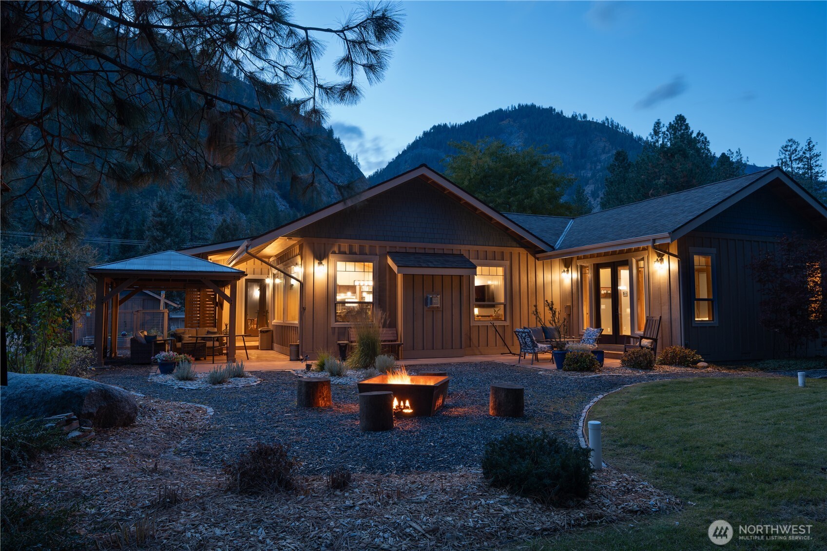 Leavenworth, Washington, 98826, United States, 3 Bedrooms Bedrooms, ,2 BathroomsBathrooms,Residential,Active,2017515