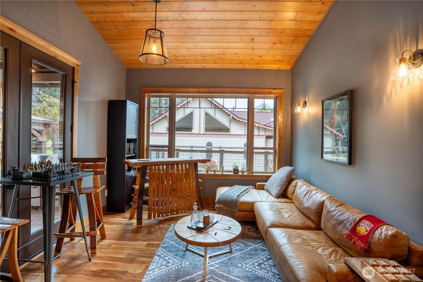 Leavenworth, Washington, 98826, United States, 3 Bedrooms Bedrooms, ,2 BathroomsBathrooms,Residential,Active,2017515