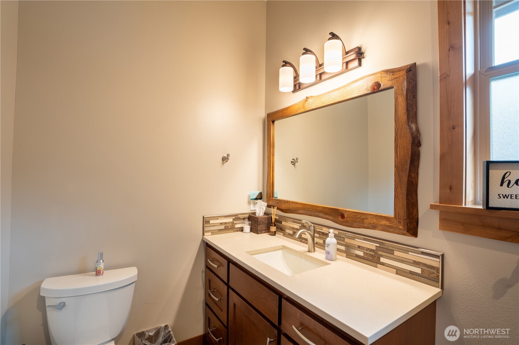 Leavenworth, Washington, 98826, United States, 3 Bedrooms Bedrooms, ,2 BathroomsBathrooms,Residential,Active,2017515