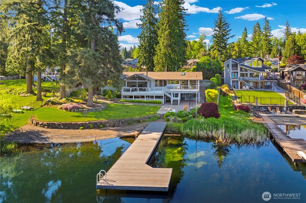 Photo of 21338 SE 265th Street, Maple Valley, WA 98038 (MLS # 2376121)