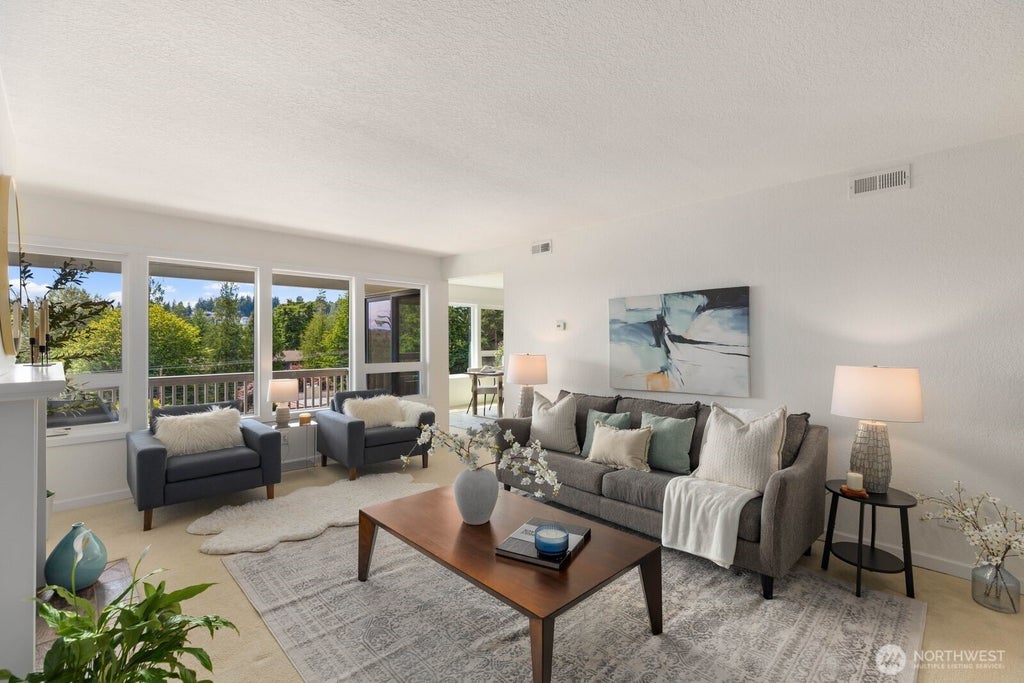 Photo of 11630 100th Avenue NE #B319, Kirkland, WA 98034 (MLS # 2537435)