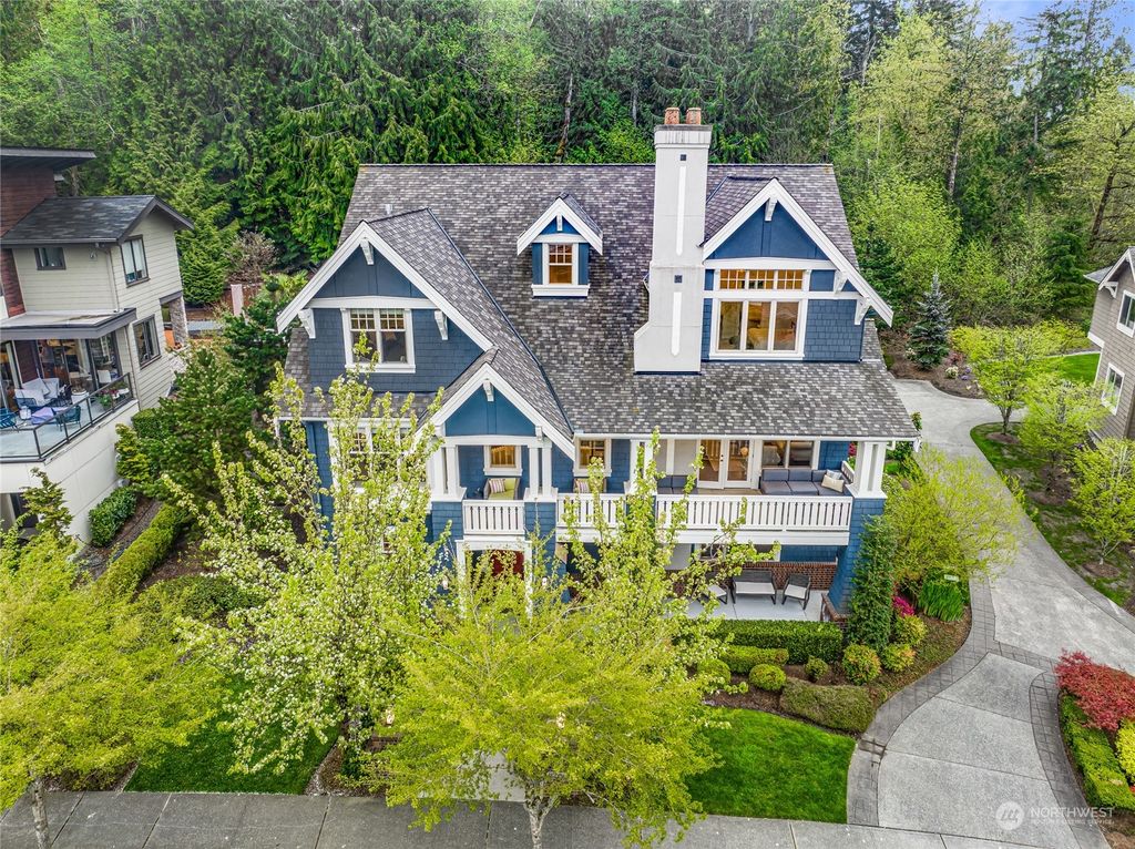 Photo of 3019 NE Harrison Drive, Issaquah, WA 98029 (MLS # 2063647)