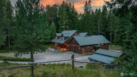Photo of 12369 S Shugart Flats Road, Leavenworth, WA 98826 (MLS # 2556046)