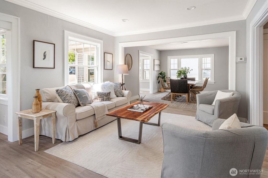 Photo of 3630 Lombard Avenue, Everett, WA 98201 (MLS # 2485429)