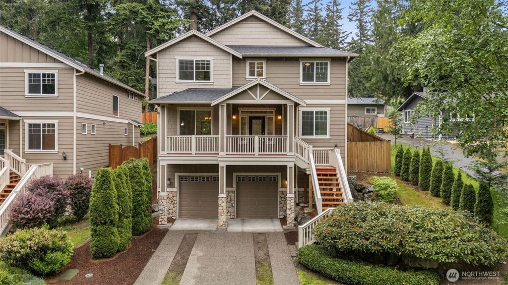 Photo of 1208 210th Avenue NE, Sammamish, WA 98074 (MLS # 2352069)