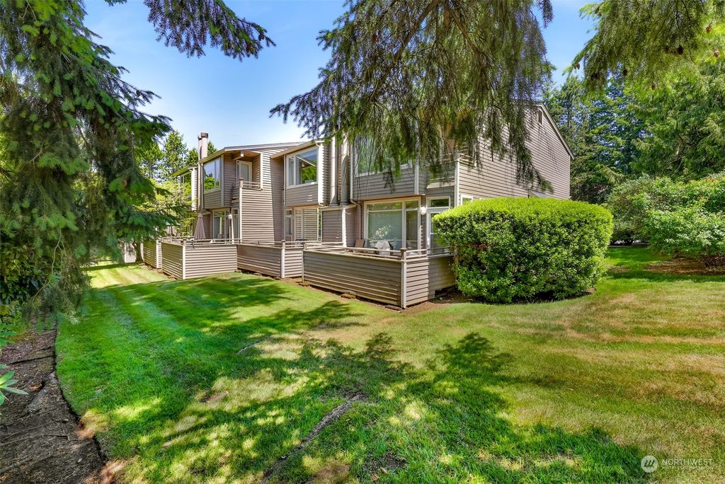 Photo of 11808 NE 80th Street #2, Kirkland, WA 98033 (MLS # 2126295)