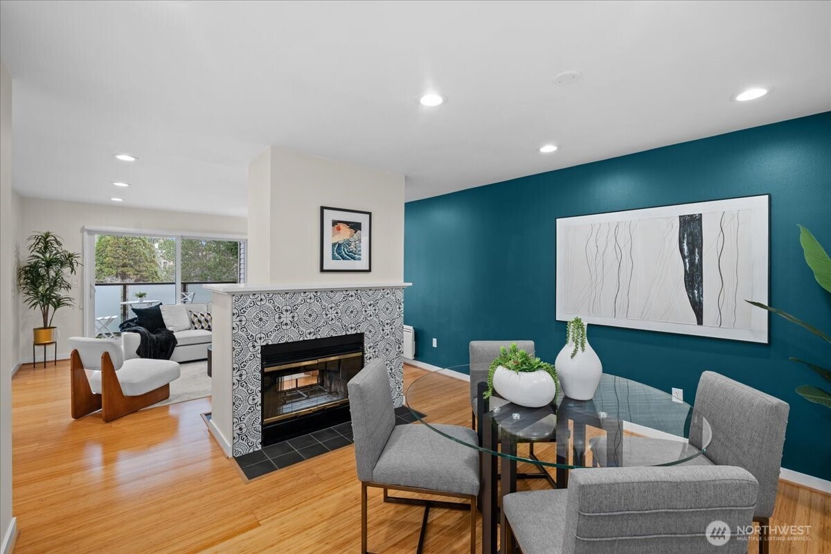 5225 50th Avenue NE 206