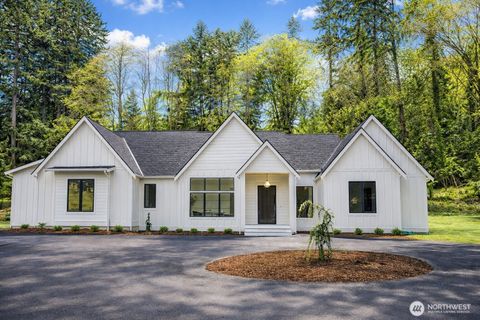 Photo of 275 Island Boulevard, Fox Island, WA 98333 (MLS # 2499286)