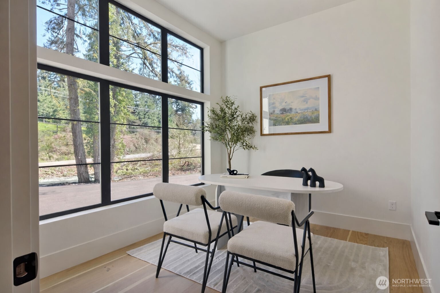 275 Island Boulevard