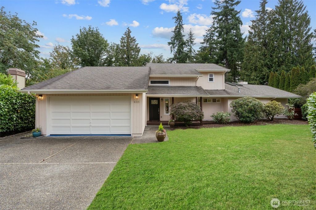Photo of 6315 142nd Avenue SE, Bellevue, WA 98006 (MLS # 2467214)