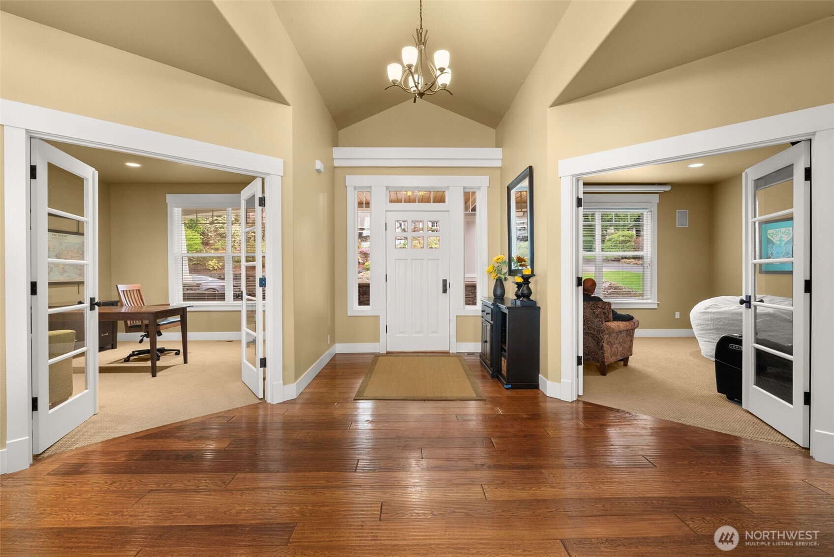 4827 Bayshore Lane NW