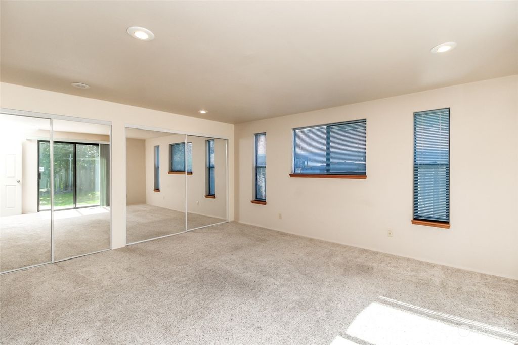 listing image 9360354706154673611