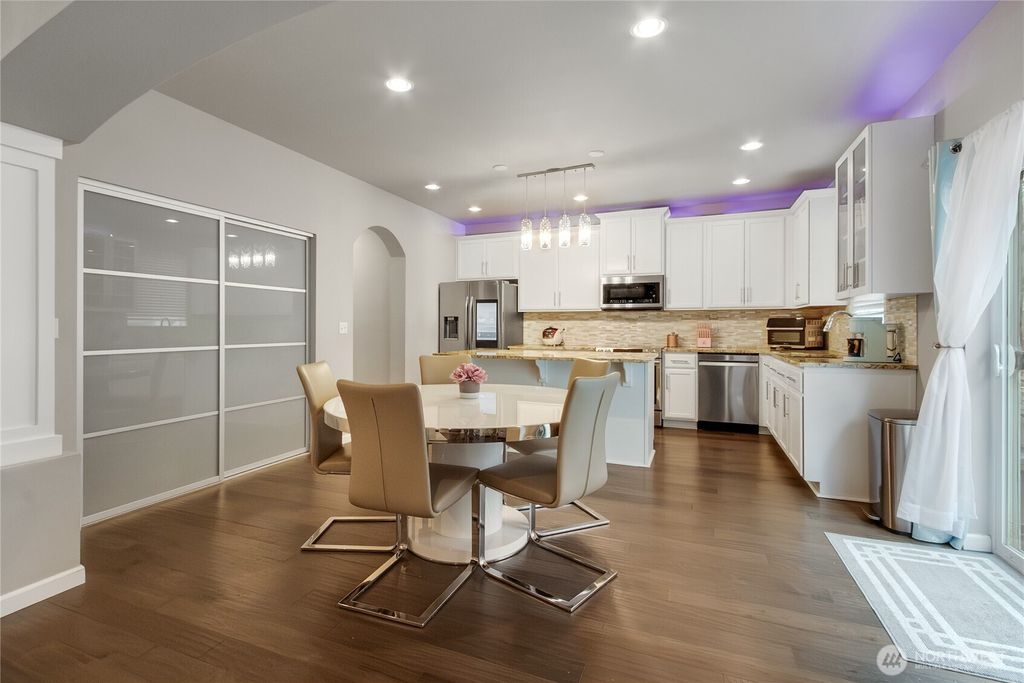 Photo of 24212 114th Place SE, Kent, WA 98030 (MLS # 2472526)