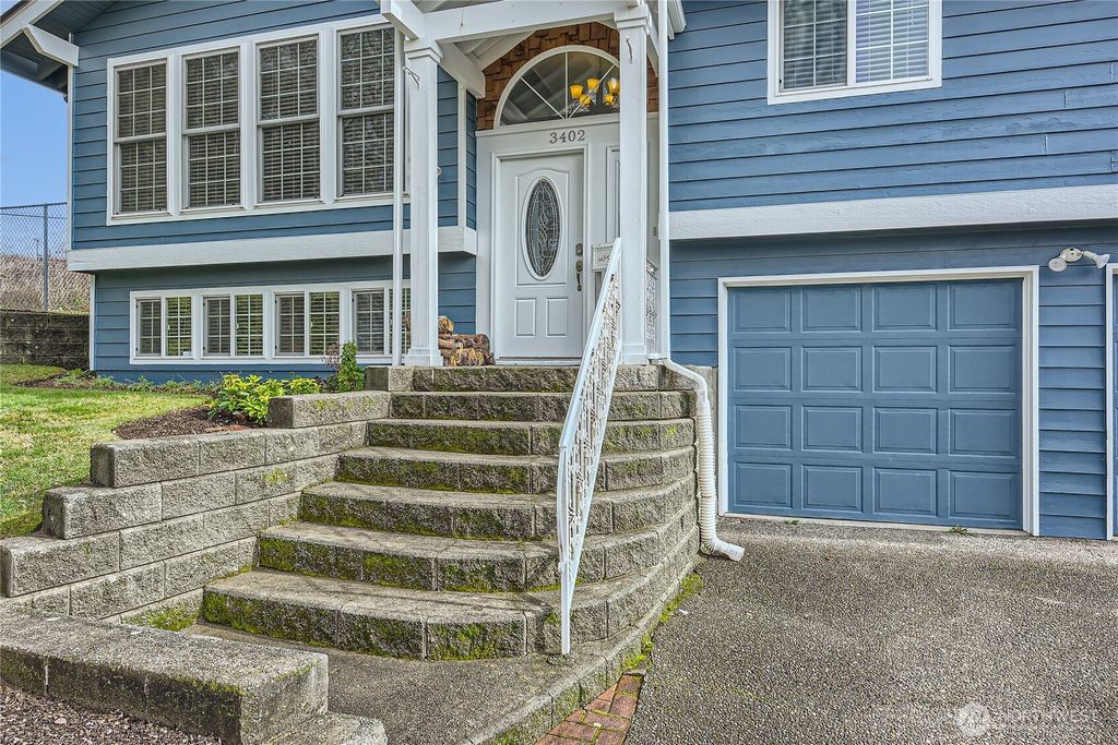 Photo of 3402 Orchard Street SE, Auburn, WA 98092 (MLS # 2334398)