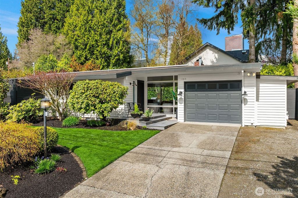Photo of 11014 SE 2nd Street, Bellevue, WA 98004 (MLS # 2352730)