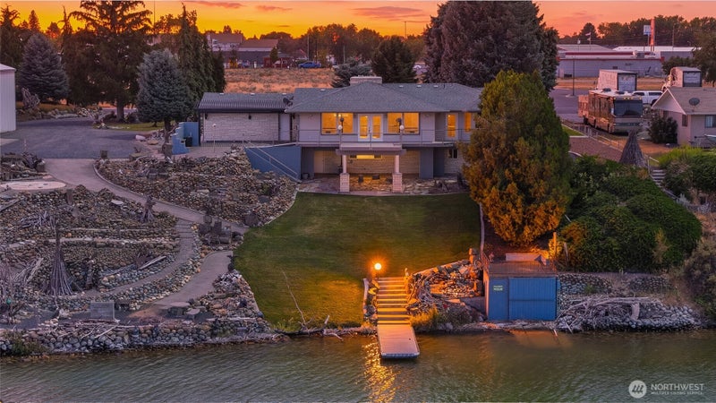 2928 W Marina Drive