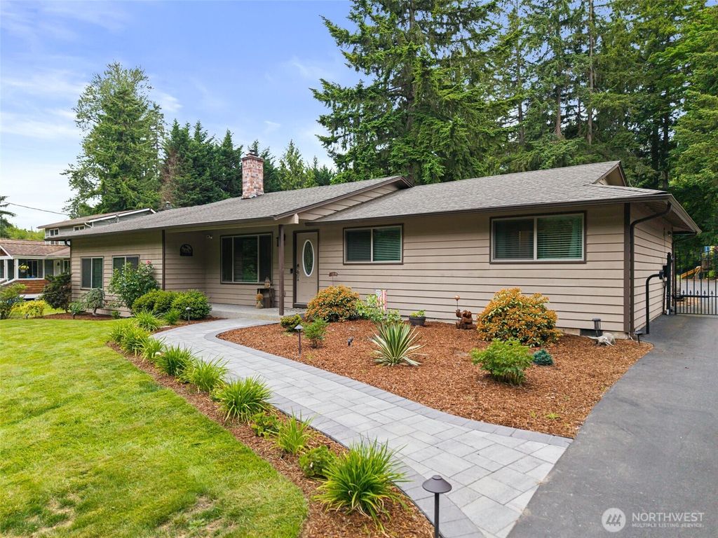 Photo of 18905 176th Avenue NE, Woodinville, WA 98072 (MLS # 2387179)