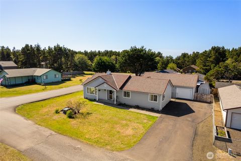 Photo of 1215 Johnson Street, Westport, WA 98595 (MLS # 2504743)