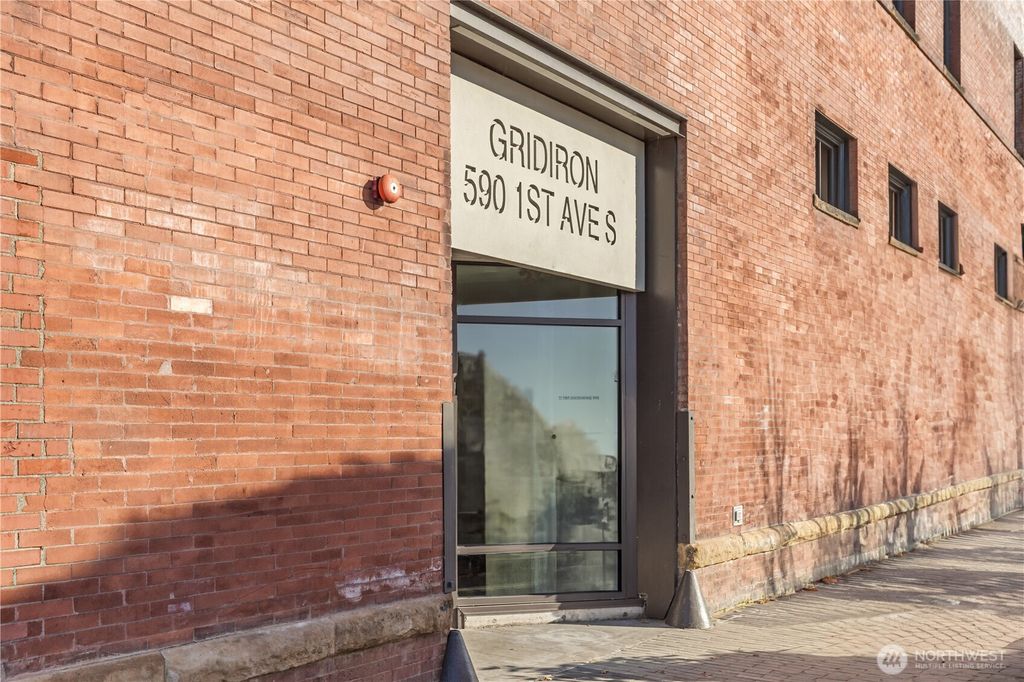 Photo of 590 1st Avenue S #715, Seattle, WA 98104 (MLS # 2458915)