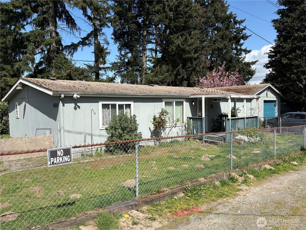 Photo of 18020 4th Avenue S, Burien, WA 98148 (MLS # 2356352)