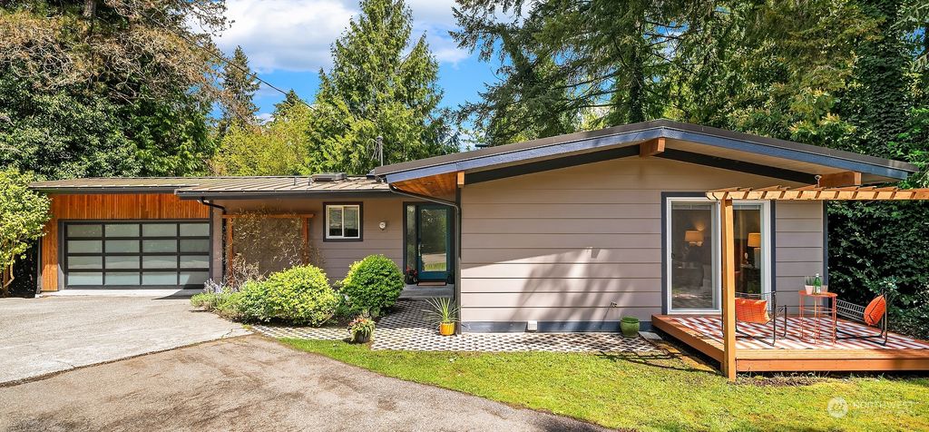 Photo of 10532 12th Avenue NE, Seattle, WA 98125 (MLS # 2223647)