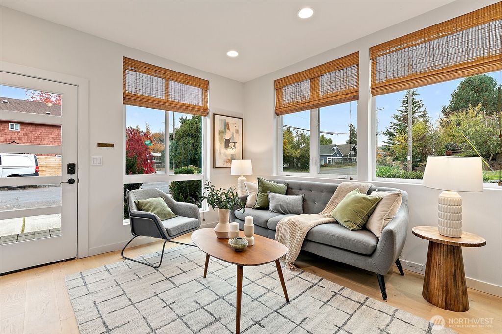 Photo of 4100 37th Avenue S, Seattle, WA 98118 (MLS # 2464633)