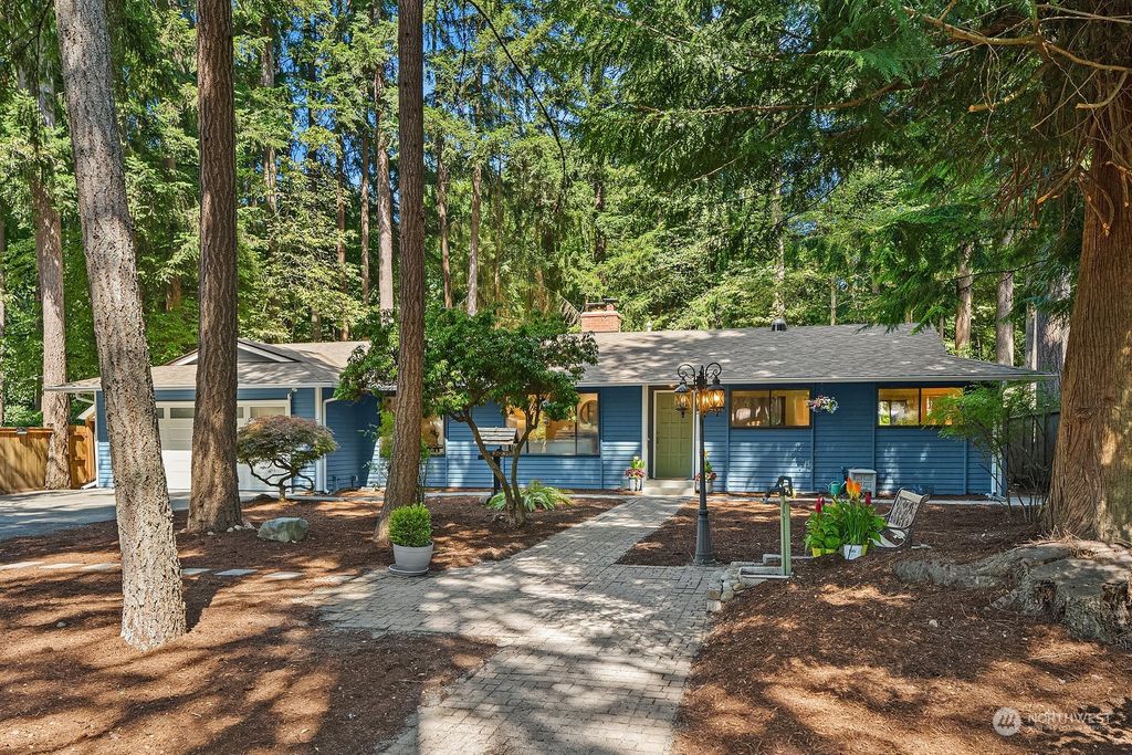 Photo of 14012 SE 141st Street, Renton, WA 98059 (MLS # 2272219)