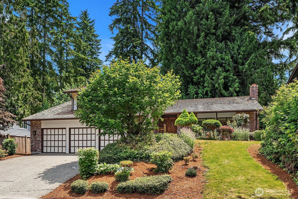 Photo of 14529 28th Drive SE, Mill Creek, WA 98012 (MLS # 2393665)