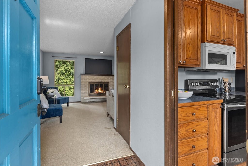 Photo of 9917 38th Place SE, Lake Stevens, WA 98258 (MLS # 2587508)