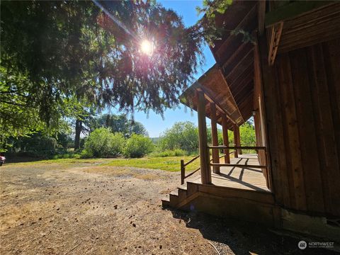 A home in Curtis